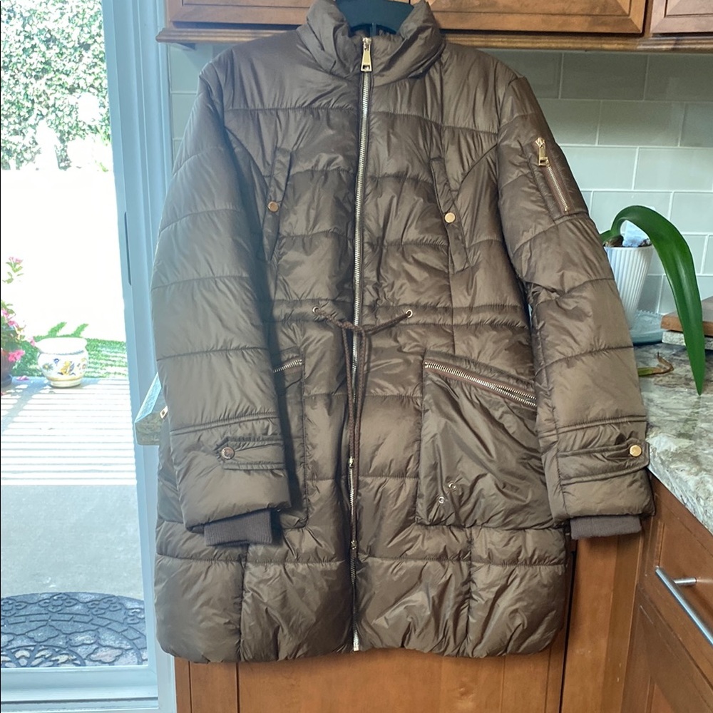Brown Quilted Puffer Jacket with High Collar and Soft Sherpa Line Lining XL